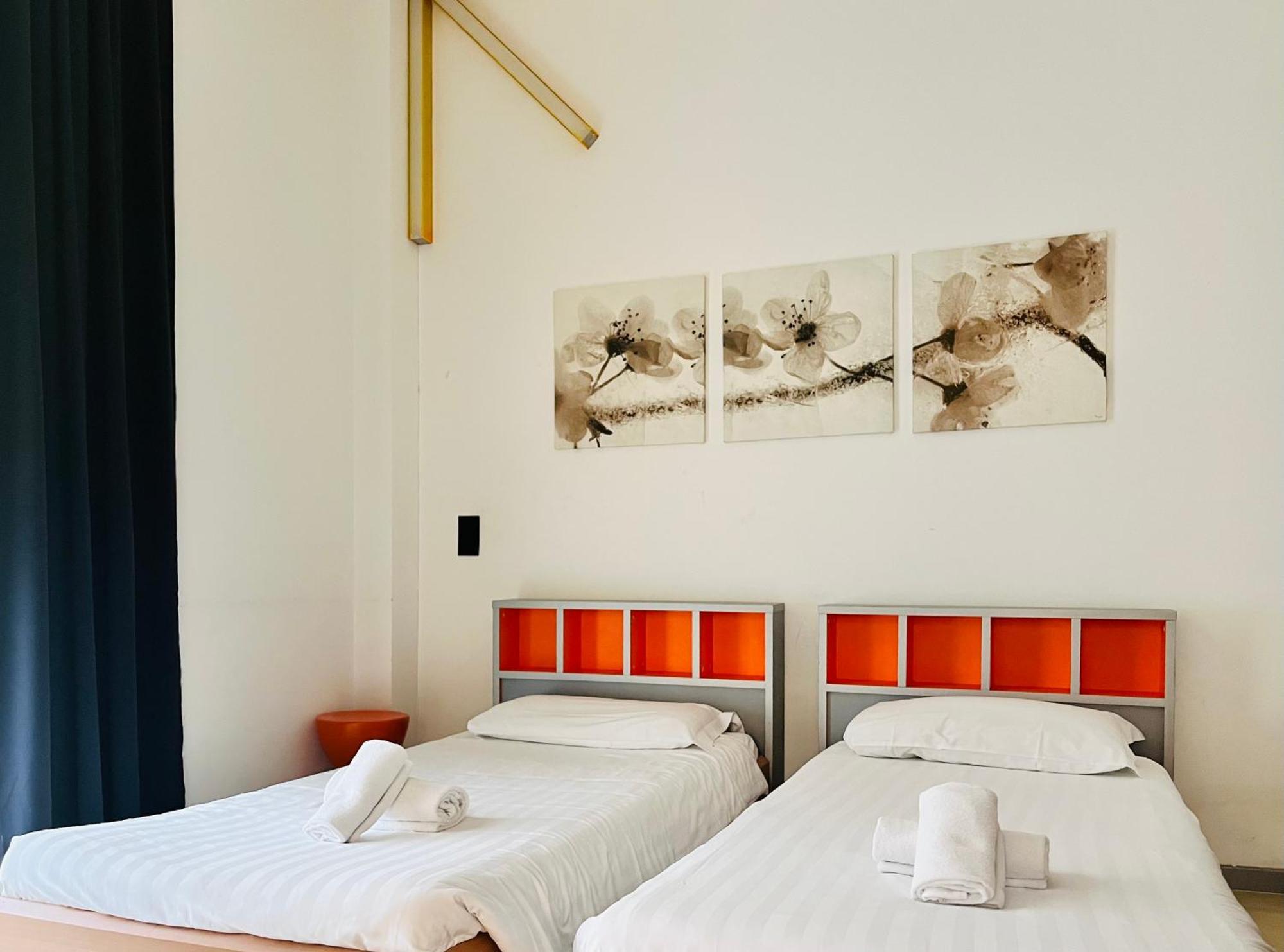 Guesthouse University By Lr - Self Check In Лугано Экстерьер фото