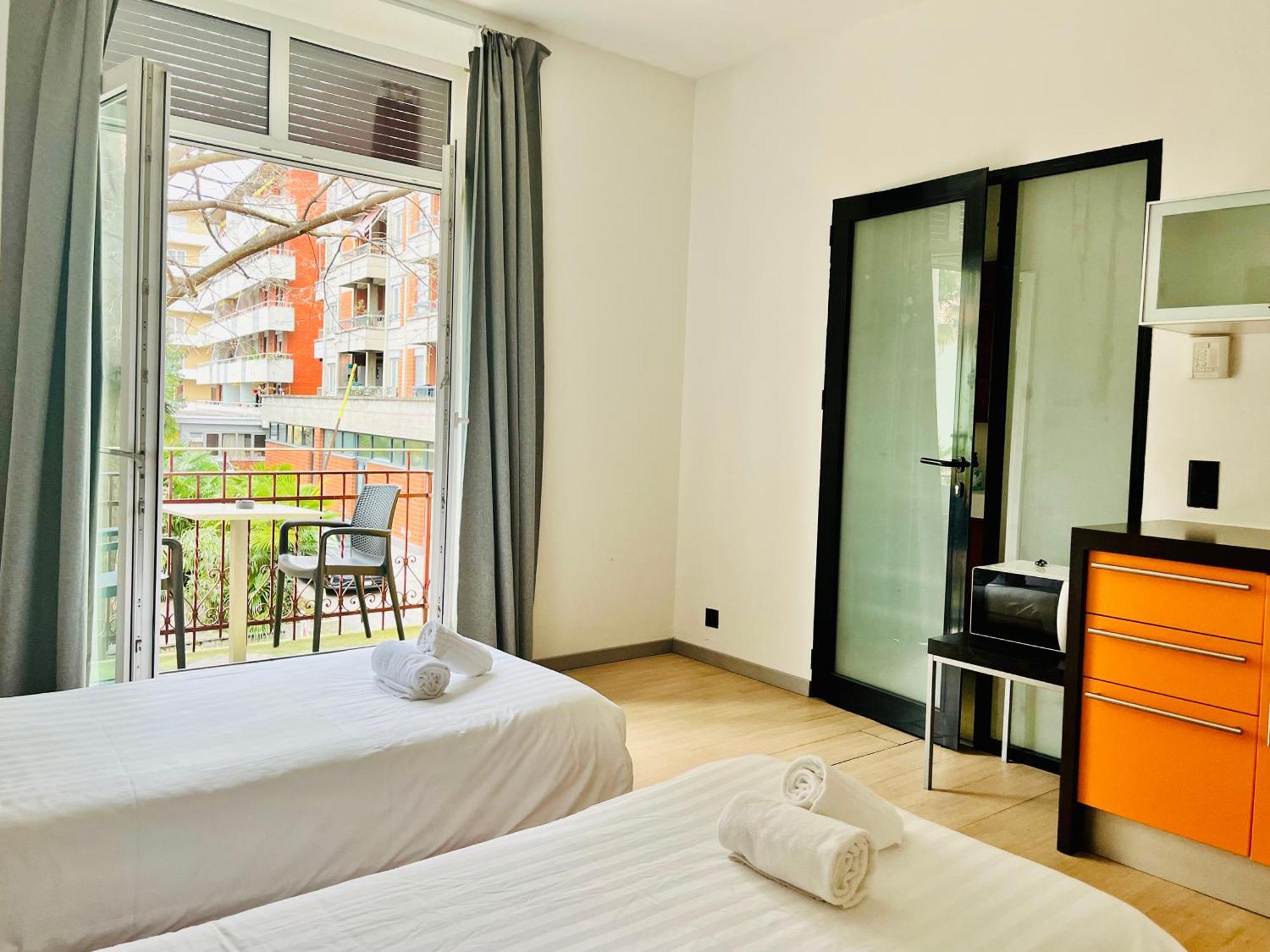 Guesthouse University By Lr - Self Check In Лугано Экстерьер фото