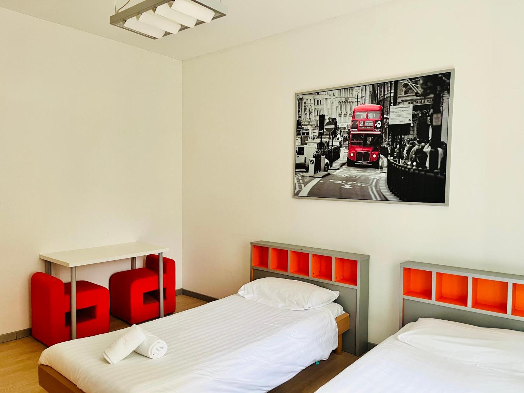 Guesthouse University By Lr - Self Check In Лугано Экстерьер фото